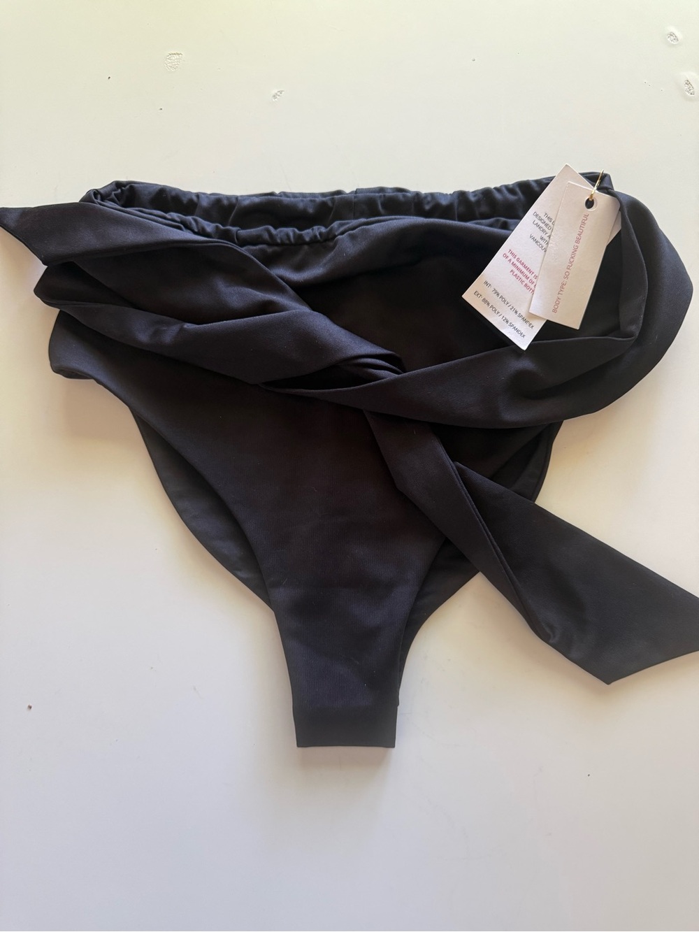 Londre Black High-Waist Twist Bikini Bottom